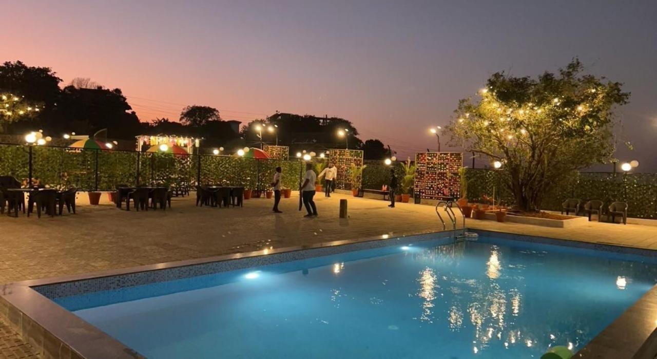 The Jalsa Resort โลนาวาลา ภายนอก รูปภาพ